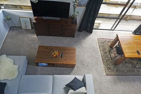Photo of property in 2/52 Heathcote Road, Castor Bay, Auckland, 0620