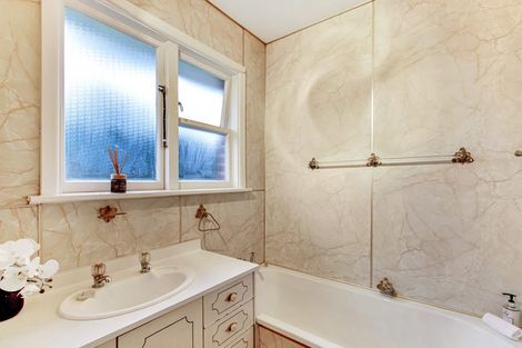 Photo of property in 184 Condell Avenue, Papanui, Christchurch, 8053