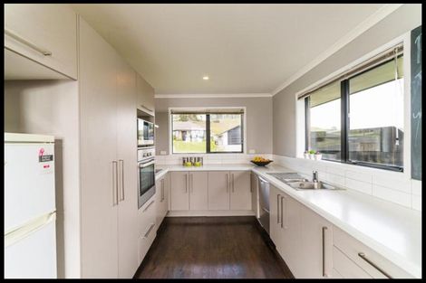 Photo of property in 12 Ballintoy Park Drive, Welcome Bay, Tauranga, 3175