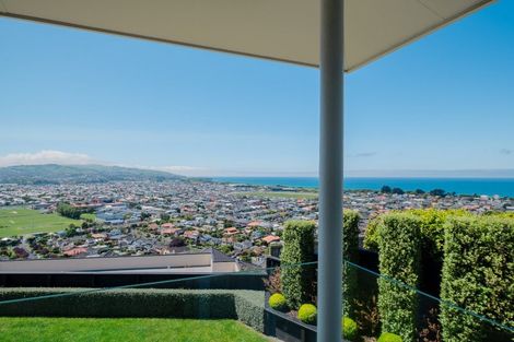 Photo of property in 93 Easther Crescent, Kew, Dunedin, 9012