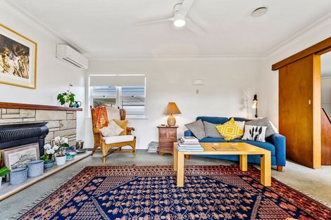 Photo of property in 6 George Point Road, Onerahi, Whangarei, 0110