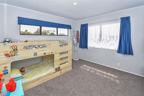 Photo of property in 17 Mellsop Avenue, Waiuku, 2123