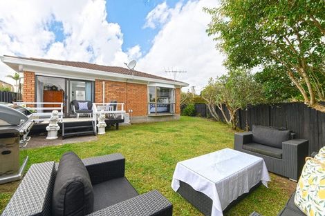 Photo of property in 63a Nile Road, Milford, Auckland, 0620