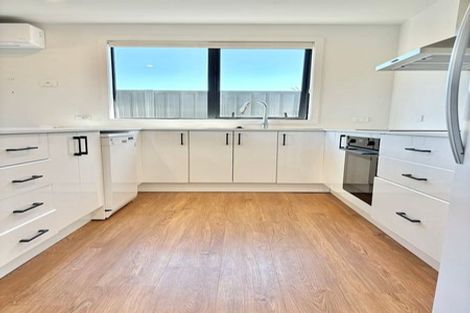 Photo of property in 30 Shackleton Street, New Brighton, Christchurch, 8061