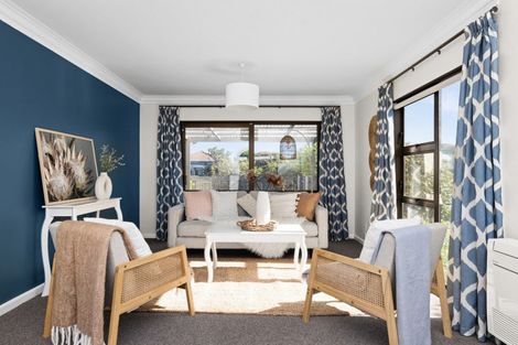 Photo of property in 10 Cassino Crescent, Onekawa, Napier, 4110