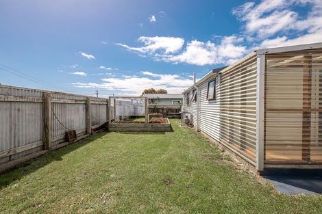 Photo of property in 29 Romilly Street, Westport, 7825