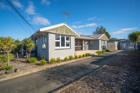 Photo of property in 15 Niagara Street, Wainoni, Christchurch, 8061