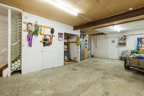 Photo of property in 159 Waikawa Road, Picton, 7220