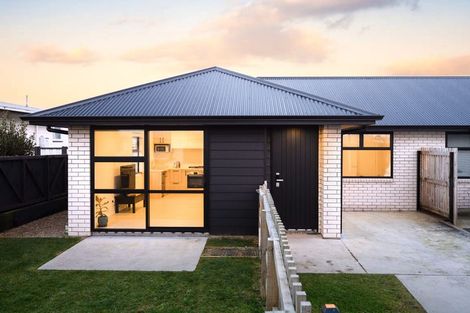 Photo of property in 2u2 Grange Avenue, Nawton, Hamilton, 3200