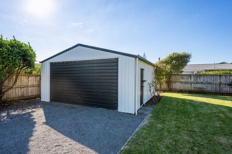 Photo of property in 8 Manuka Street, Otaki Beach, Otaki, 5512