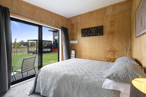 Photo of property in 338 Valley Road, Colyton, Feilding, 4775