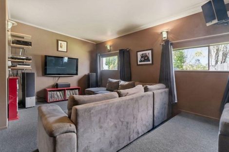 Photo of property in 4 Realm Place, Massey, Auckland, 0614