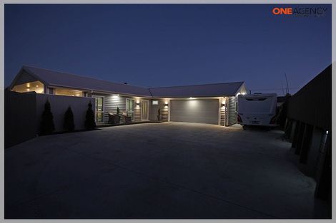 Photo of property in 10a Pratt Avenue, Foxton Beach, Foxton, 4815
