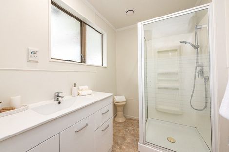 Photo of property in 2 Parkes Avenue, Saint Johns Hill, Whanganui, 4501