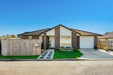 Photo of property in 7 Kikorangi Way, Paraparaumu, 5032