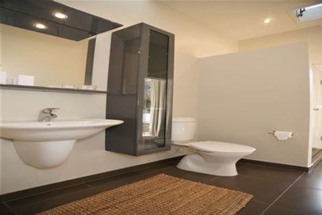 Photo of property in 5 Whareora Terrace, Cashmere, Christchurch, 8022