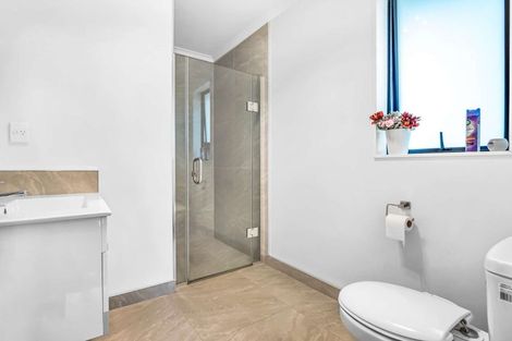 Photo of property in 1 Kaaka Street, Cambridge, 3434