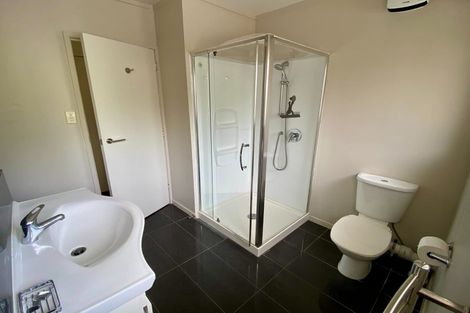 Photo of property in 3/17 Paris Place, Birkenhead, Auckland, 0626