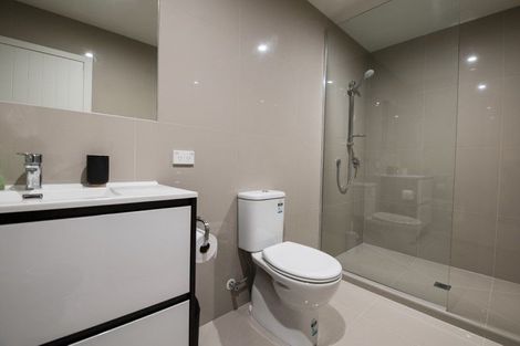 Photo of property in 11b Saint Peters Place, Queenstown, 9300