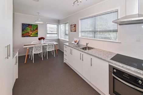 Photo of property in 24 Lyncroft Street, Mangere East, Auckland, 2024