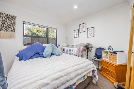 Photo of property in 42 Luanda Drive, Ranui, Auckland, 0612