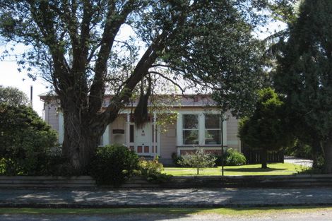 Photo of property in 98 Russell Street, Westport, 7825