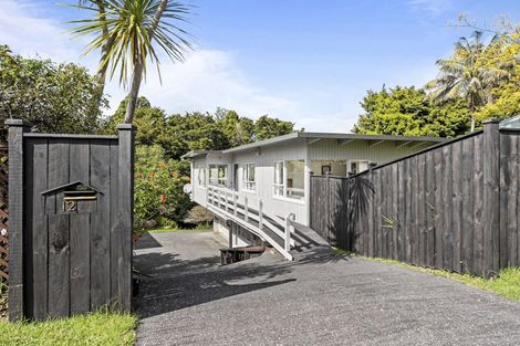 Photo of property in 12 Nicholson Place, Hillcrest, Auckland, 0627