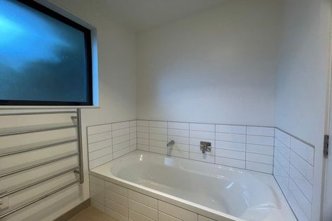 Photo of property in 11c Mangos Place, Pakuranga, Auckland, 2010