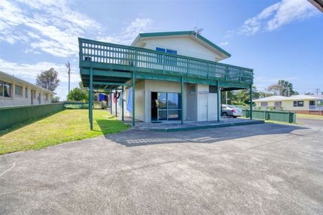 Photo of property in 2 Ngaparaoa Drive, Maketu, 3189