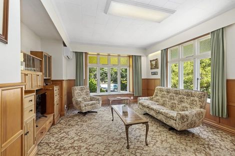 Photo of property in 103 Melbourne Road, Island Bay, Wellington, 6023