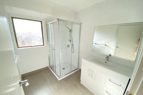 Photo of property in 71 Reynella Drive, Massey, Auckland, 0614