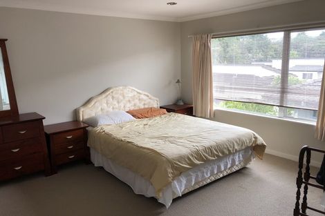 Photo of property in 8 Kouras Place, Flat Bush, Auckland, 2016