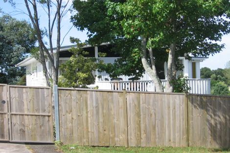 Photo of property in 31 Hilling Street, Titirangi, Auckland, 0604