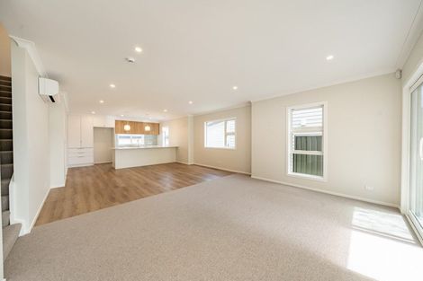 Photo of property in 70b Heretaunga Square, Silverstream, Upper Hutt, 5019