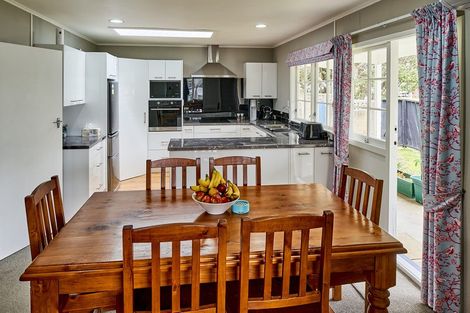 Photo of property in 7 Luff Place, Whitby, Porirua, 5024
