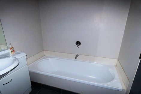 Photo of property in 152g Tasman Street, Mount Cook, Wellington, 6021