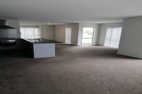 Photo of property in 49 Treestump Road, Takanini, 2112