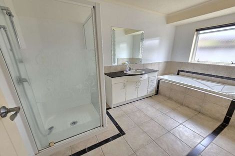Photo of property in 134 Gracechurch Drive, Flat Bush, Auckland, 2016