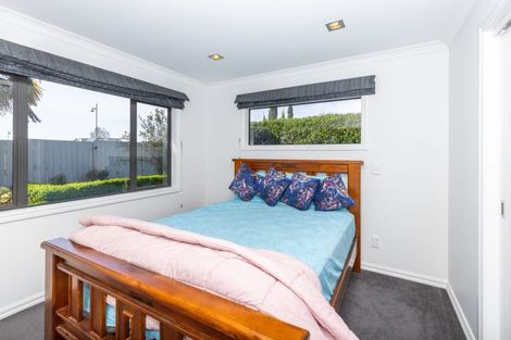 Photo of property in 15 Naomi Place, Cambridge, 3434