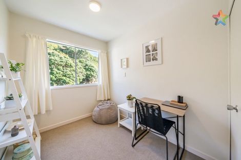 Photo of property in Grosvenor Flats, 19 Cottleville Terrace, Thorndon, Wellington, 6011