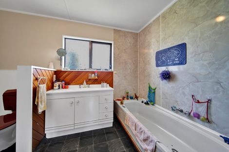 Photo of property in 10 Fitzroy Street, Normanby, Hawera, 4614