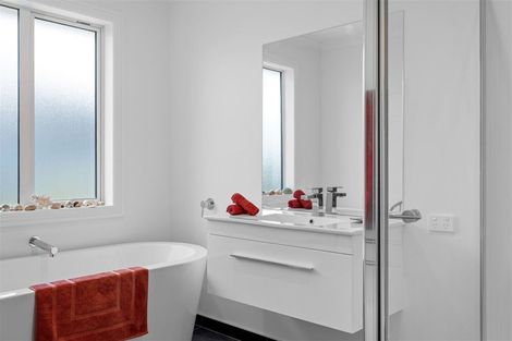 Photo of property in 42 Koura Drive, Rangiora, 7400