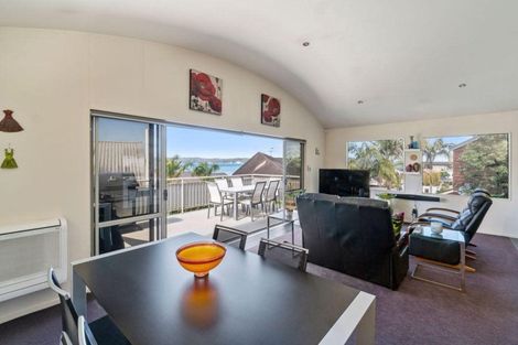 Photo of property in 44a Spinnaker Drive, Te Atatu Peninsula, Auckland, 0610