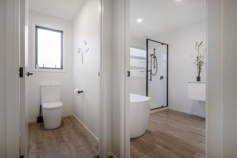 Photo of property in 128 Kupe Drive, Whitianga, 3510