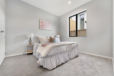 Photo of property in 34 Whakairo Crescent, Gulf Harbour, Whangaparaoa, 0930