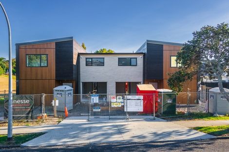 Photo of property in 8 Clovelly Road, Bucklands Beach, Auckland, 2012