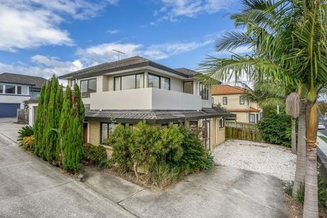Photo of property in 49 College Road, Northcote, Auckland, 0627