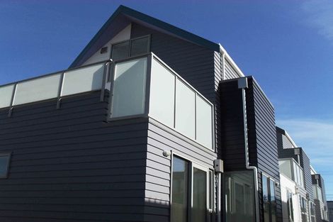 Photo of property in 105 Rongotai Road, Kilbirnie, Wellington, 6022