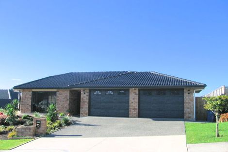 Photo of property in 32 Fleetwood Drive, Henderson, Auckland, 0612