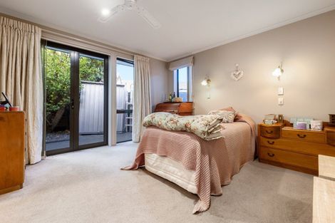 Photo of property in 5 Seabreeze Place, Papamoa Beach, Papamoa, 3118